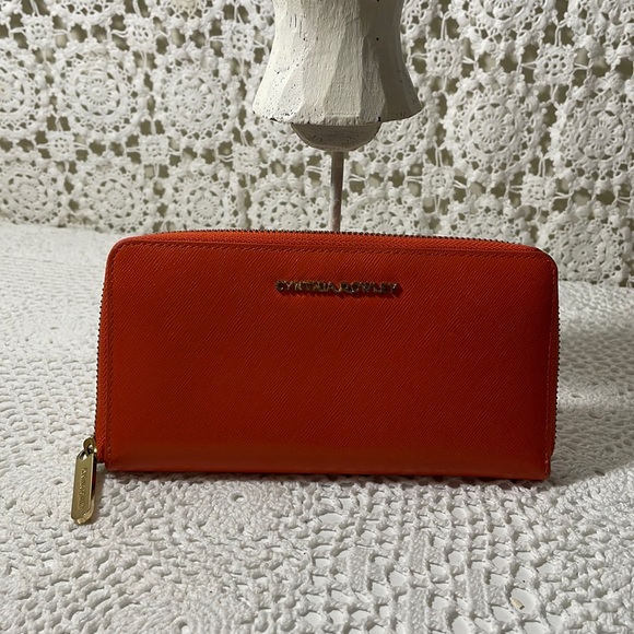 Cynthia Rowley orange leather zippered wallet - Picture 1 of 7